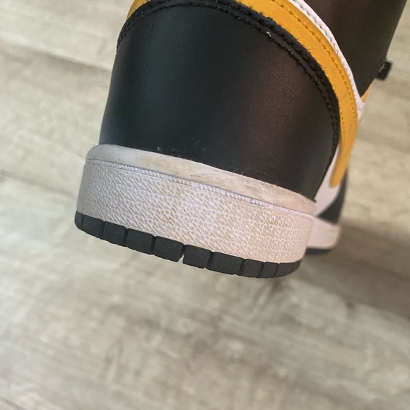 Air Jordan 1 Mid’s 3Y / 5W - Picture 11 of 13